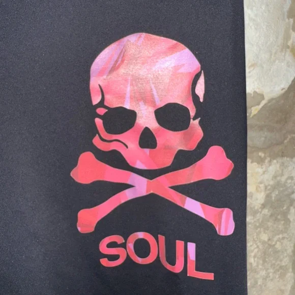 GUC Lululemon Soul cycle cropped leggings size 6 - Picture 3 of 4